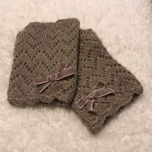 Forever 21 Fingerless Gloves Shimmer Brown